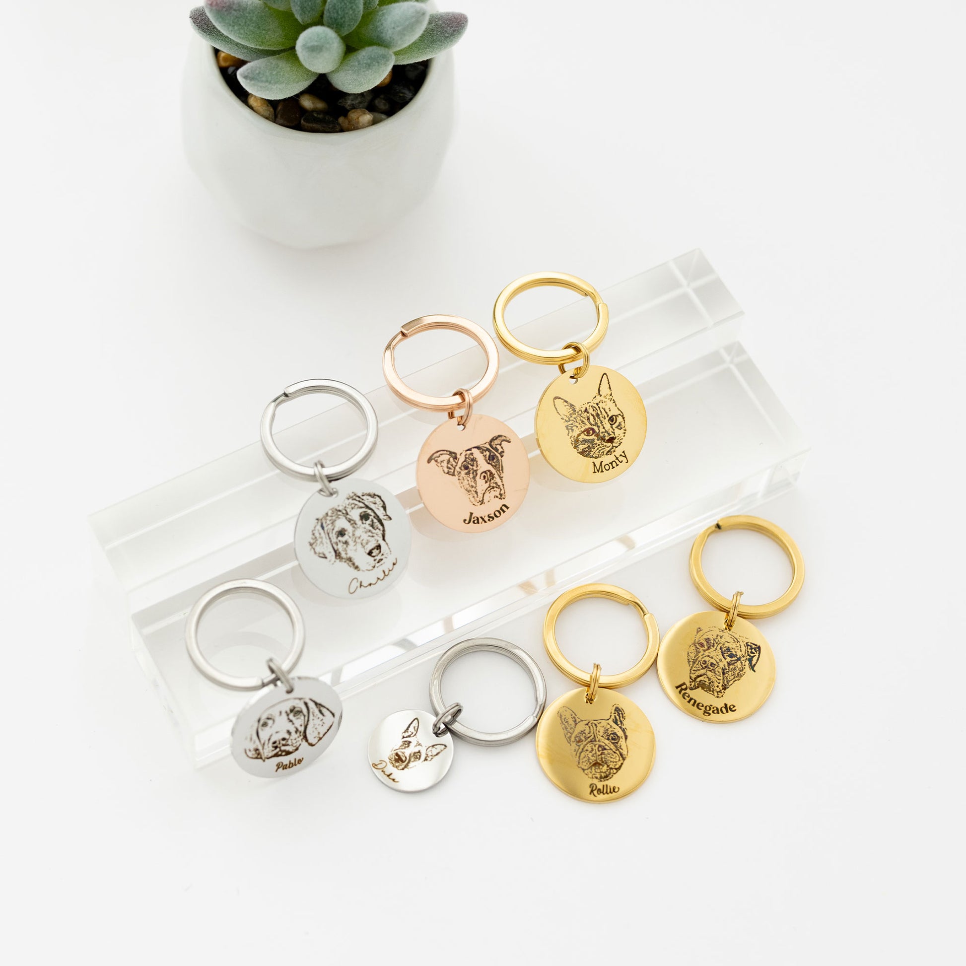 Custom Pet Portrait Keychain, Engraved Keepsake for Pet Lovers